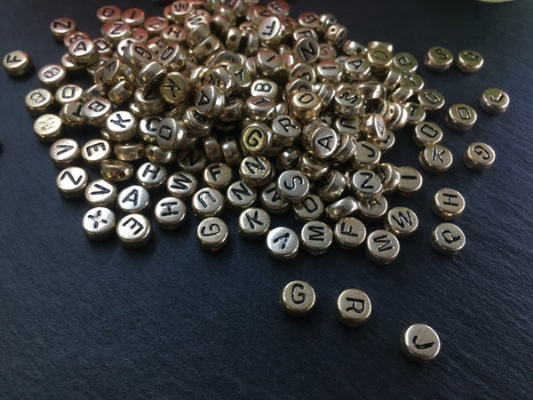 100 Buchstabenperlen Beads Acryl silbergrau antikgold rund Mix Buchstaben 7mm