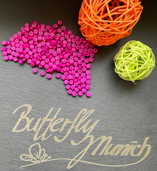 100 Buchstabenperlen Acryl MAGENTA rund Mix Buchstaben 7mm