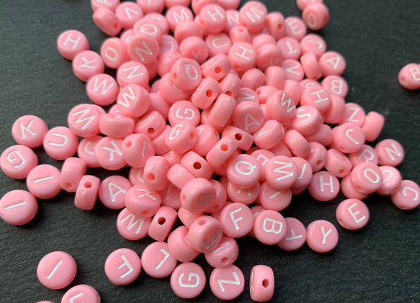 100 Buchstabenperlen Acryl rosa/weiss rund ca. 7mm